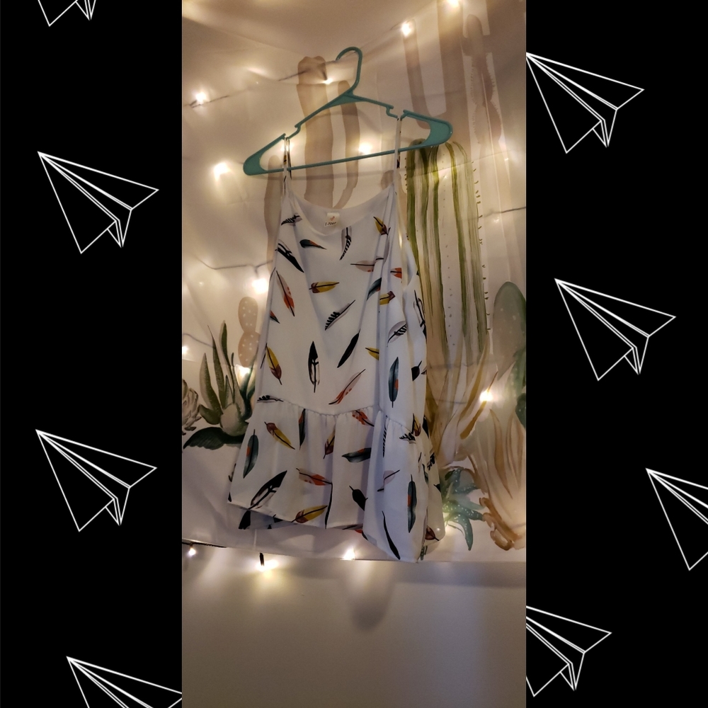 Cute feather shirt